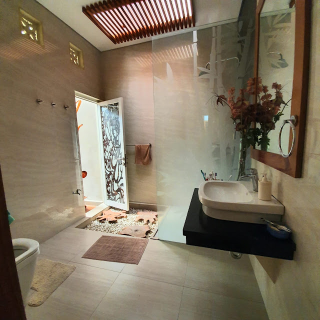 guest house omah sebatik kamar mandi