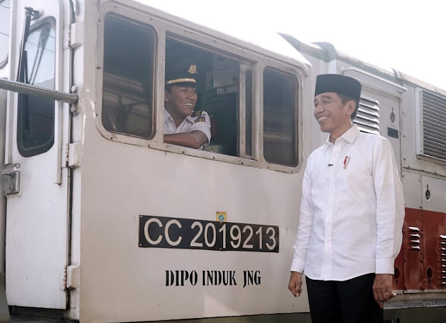 Rayakan Idulfitri, Presiden Jokowi: Ini Momen Mempererat Persatuan dan Persaudaraan Bangsa