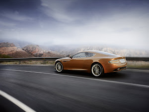 Aston Martin Virage 2012 (4)