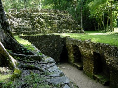 Yaxchilan Bangunan Misterius Suku Maya - infolabel.blogspot.com