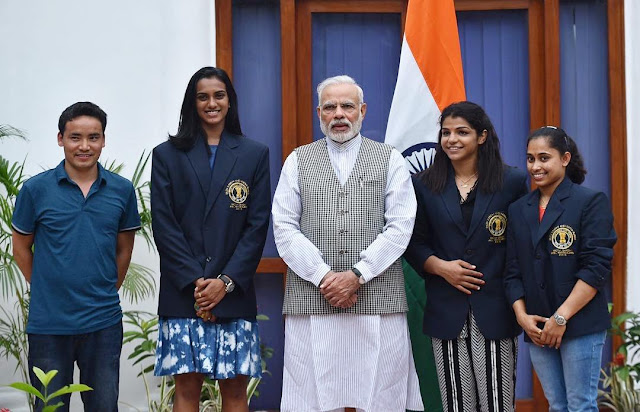 Narendra Modi Photo with Khel Ratna Awards Winnner