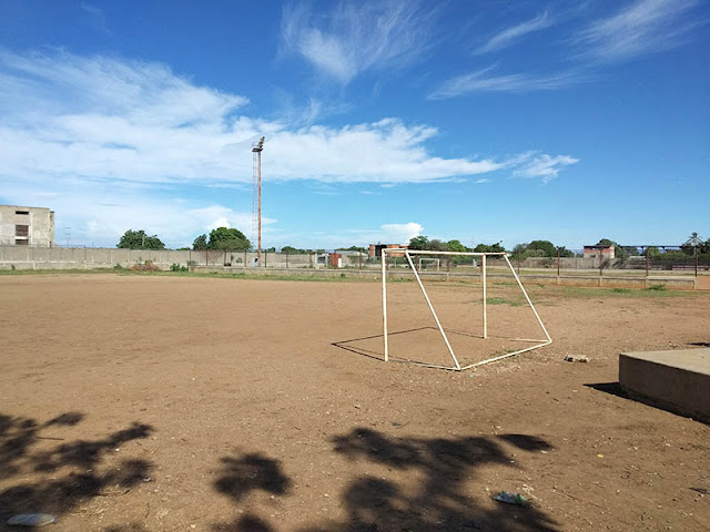 ANARQUÍA EN EL CAMPO DEPORTIVO DE LITOARENAS