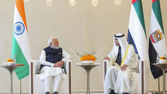 அபுதாபியில் யுபிஐ சேவையை அறிமுகப்படுத்திய பிரதமர் மோடி, அதிபர் அல் நஹ்யான் / Prime Minister Modi and President Al Nahyan launched the UPI service in Abu Dhabi