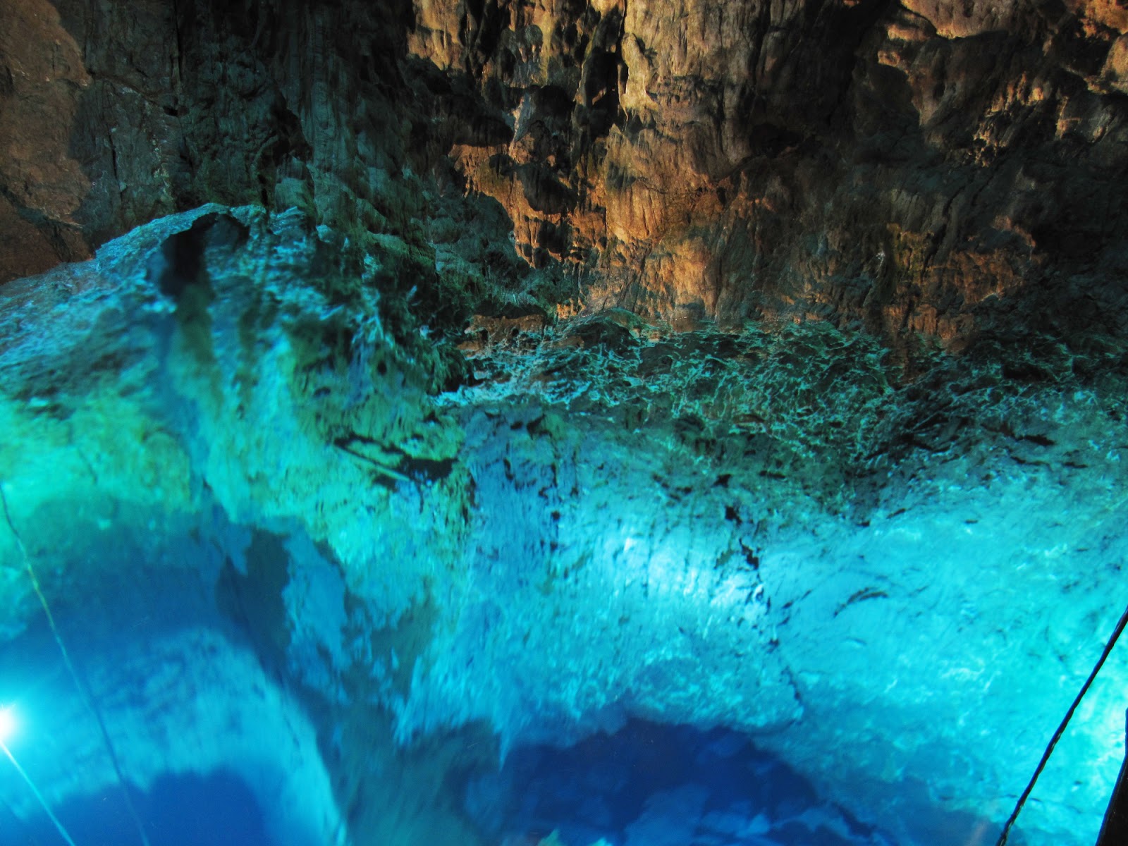 林公子生活遊記 岩手縣神秘的藍洞三大鍾乳洞之一龍泉洞清澈的地底湖再度開放