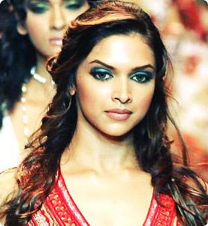 Deepika padukone-blue green eyes makeup