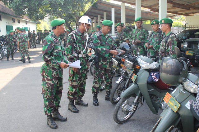 PEMERIKSAAN KENDARAAN ANGGOTA KODIM 0726/SKH