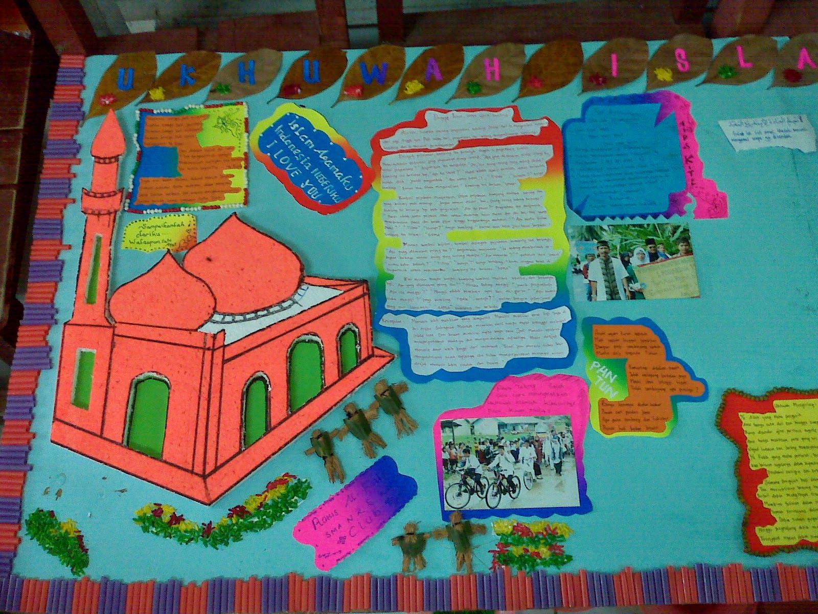 Contoh Presentasi Lomba Mading Islam