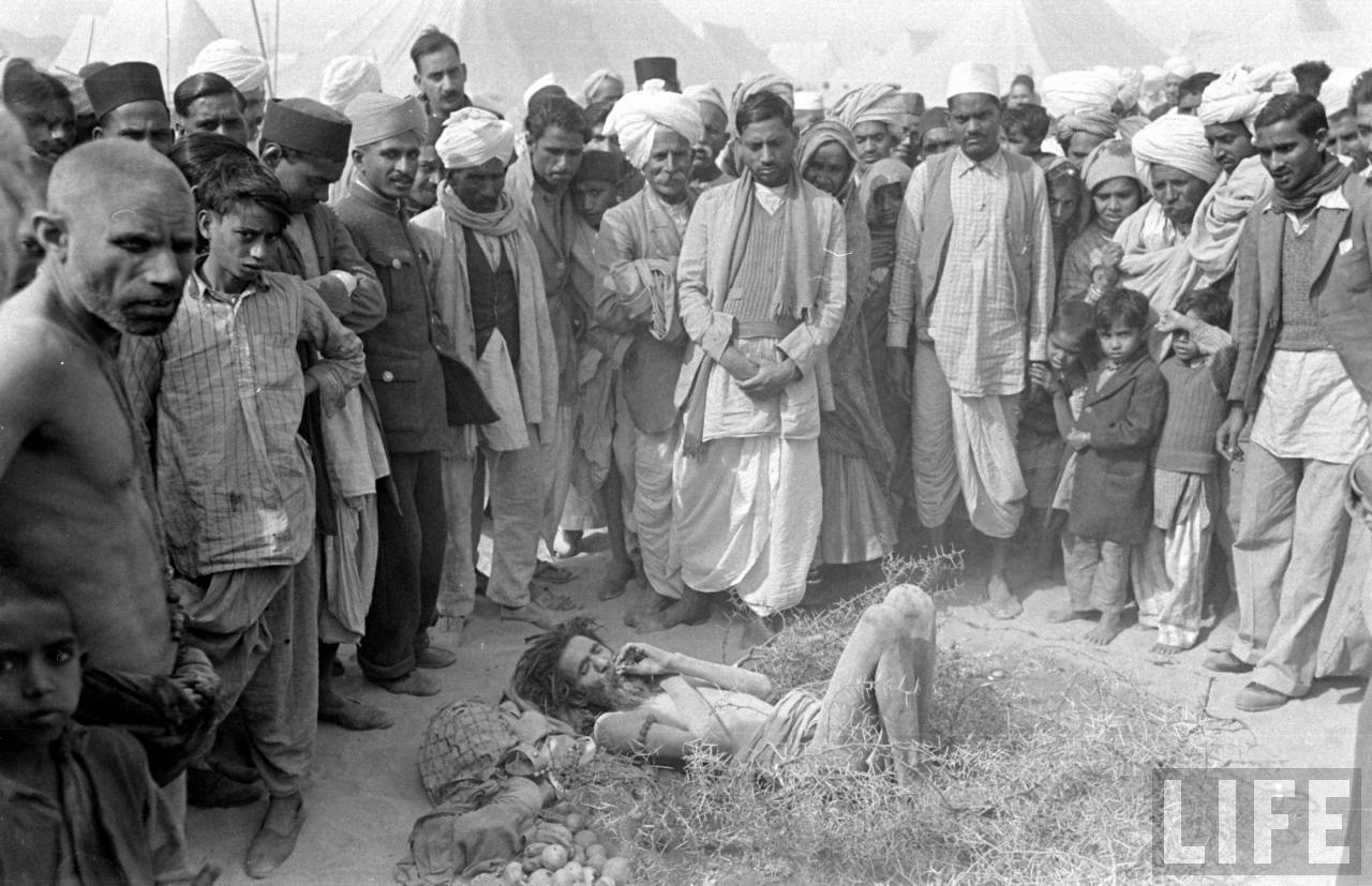 Maha-Yagya (Yajna or Yagna) Performed for World Peace during World War II on Banks of River Yamuna, Delhi, India | Rare & Old Vintage Photos (1944) - Part 3