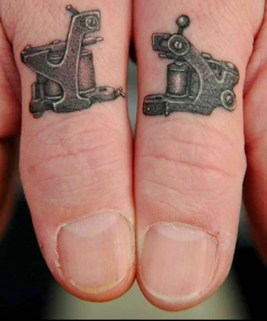 tatuajes en dedos