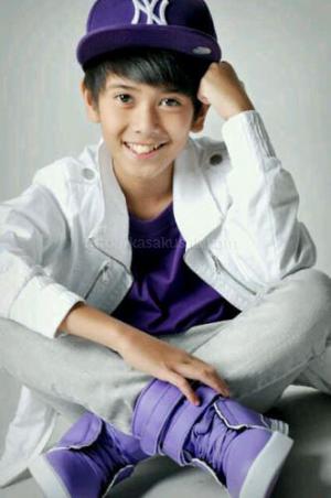 Foto dan Biodata Iqbal Coboy Junior Terbaru 2014 