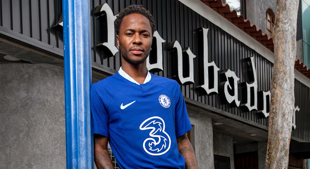 Chelsea announce the signing of Raheem Sterling
