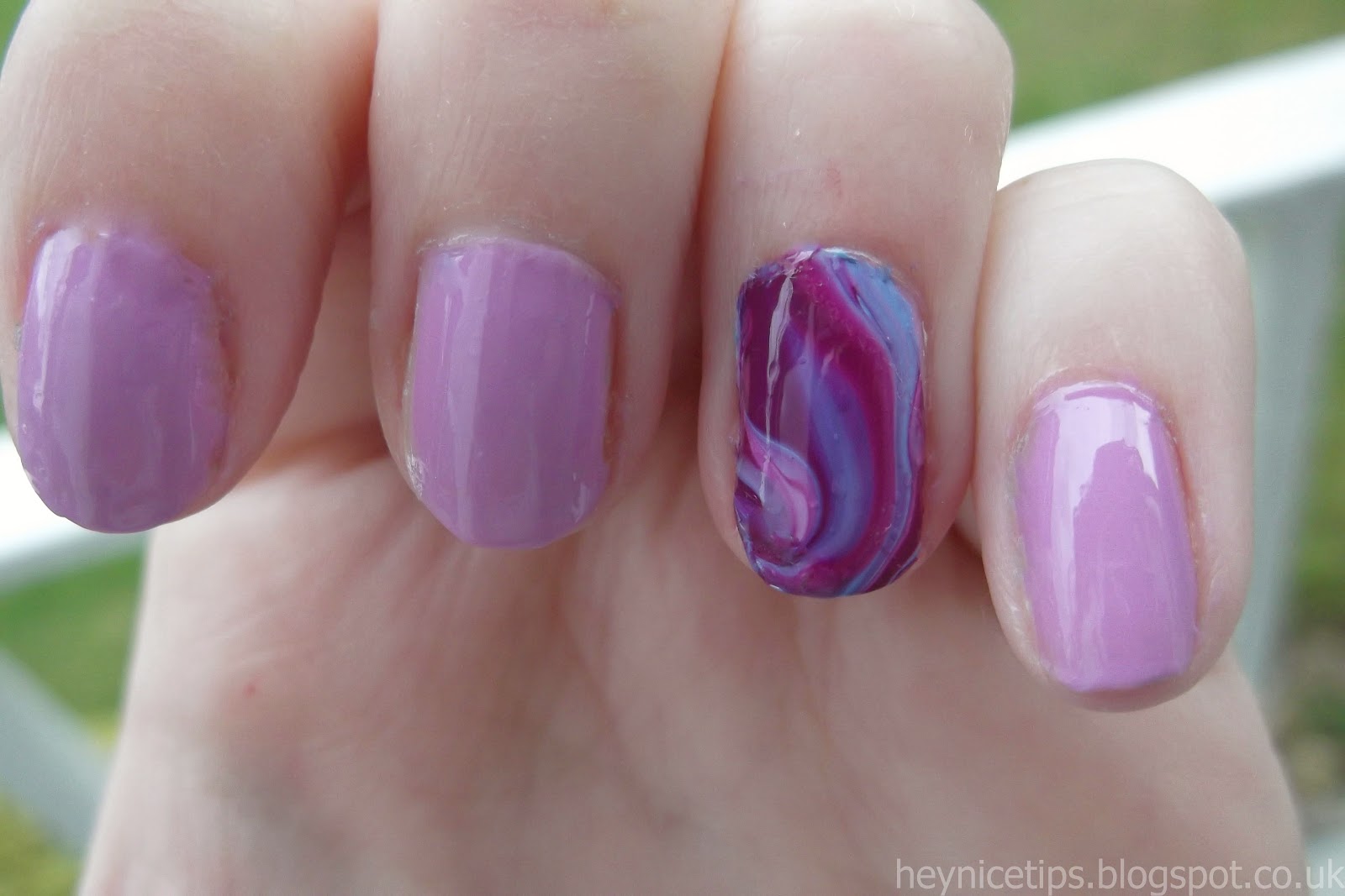 Hey, nice tips!: Purple Marble Nail Art