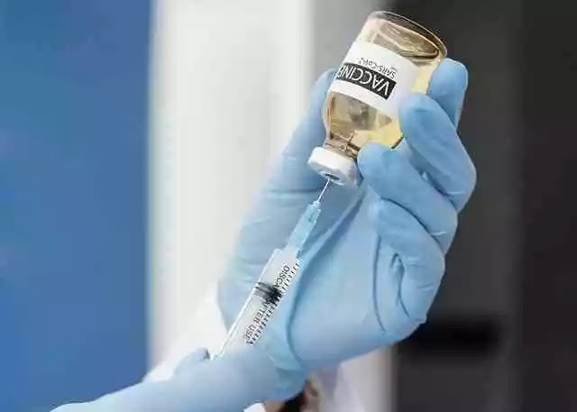 Israel is examining a number of cases where people experience heartburn after receiving the Biotech SE coronavirus vaccine.