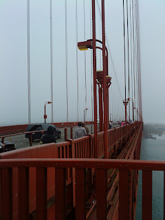 by E.V.Pita...Walking for The Golden Gate Bridge on foot (San Francisco Bay, USA) / Por E.V.Pita...Caminando por el Golden Gate / O Golden Gate a pé