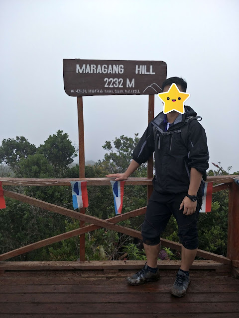 dari puncak Maragang Hill