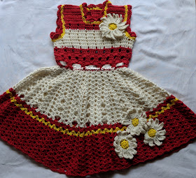 Sweet Nothings Crochet free crochet pattern blog, full photo of the Sunflower Sundress,