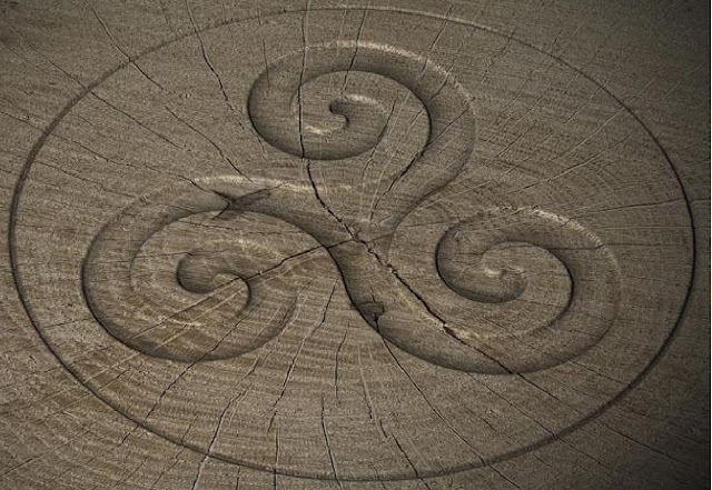 Символ кельтской спирали жизни
