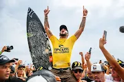 surf30 wsl rip curl finals Filipe Toledo 22Finals DIZ 5859 Thiago Diz