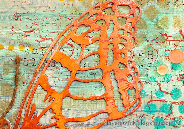 Layers of ink - Butterfly Journey Art Journal Page Tutorial by Anna-Karin Evaldsson.