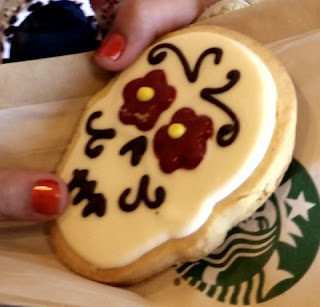 close up for day of the dead cookie