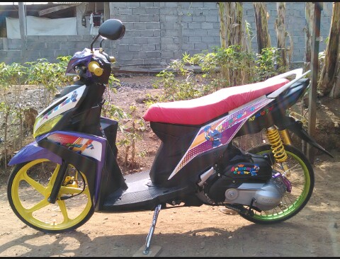 Gambar foto modifikasi mio m3 velg 17 jari jari thailook 