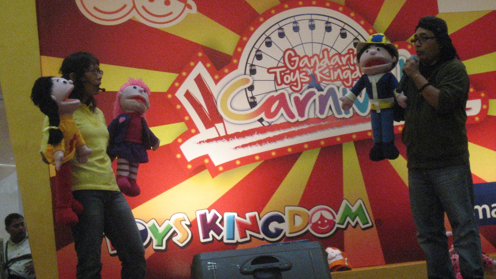 WinDo Management: Toys Kingdom Puppet Show