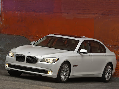 2012 BMW 750Li wallpaper