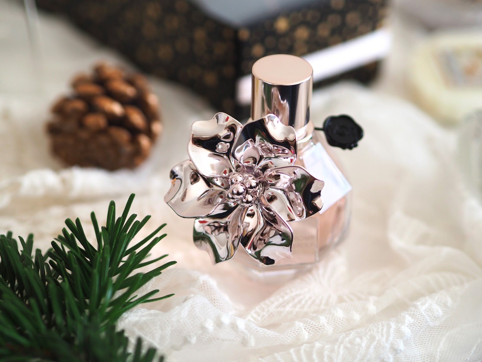 The Scented Gift Guide, Katie Kirk Loves, UK Blogger, Beauty Blogger, Christmas, Christmas Gifts, Gift Guide, Gift Ideas, Beauty Gifts, Lifestyle, Luxury Gifts, Charlotte Tilbury, Viktor & Rolf Flower Bomb, Debenhams Beauty, Lush Cosmetics, Oasis Fashion, Rose Gold, Yankee Candle, The Little Candle Co, So...? Perfume, Diptique, Jo Malone, Christmas Fragrances, Fragranced Gifts, Christmas Scents, Christmas Magic, The Perfect Tree, Crackling Wood Fire, Spiced White Cocoa, Christmas Giveaway, Candle Giveaway, Monsoon Rose Gold Perfume