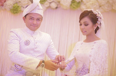 gambar perkahwinan jovian mandagie dan nina ismail