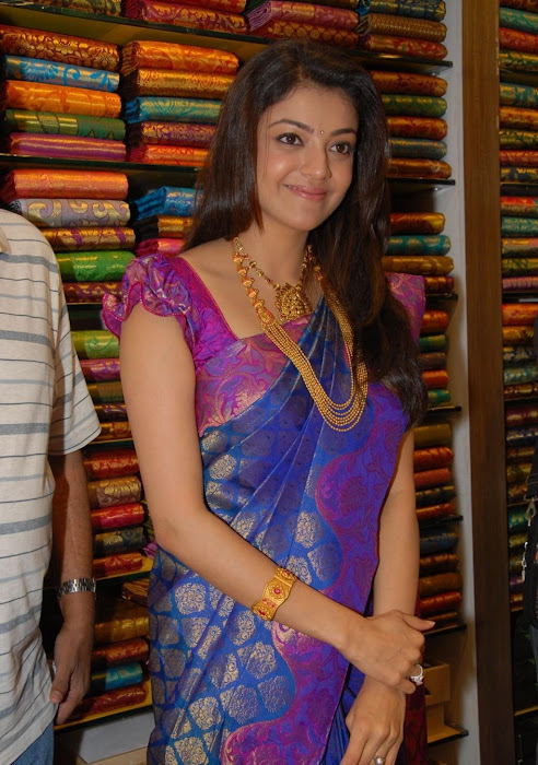 kajal agarwal at chennai shoppingmall glamour  images
