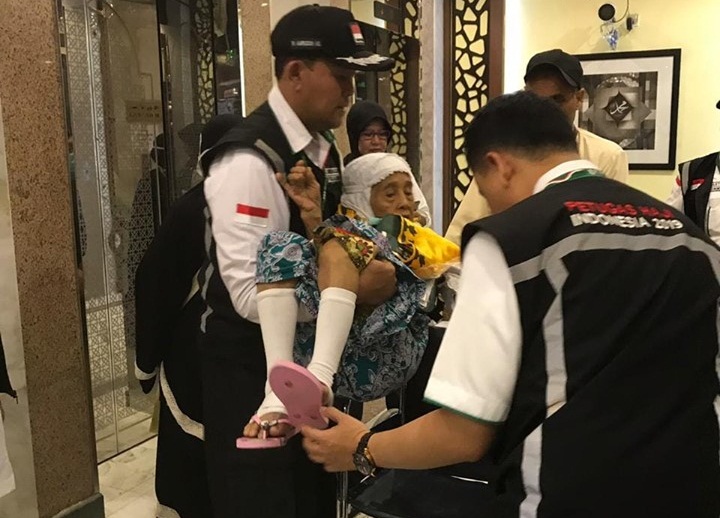 Ketika Kaki Polisi Kalah dengan Doa Kiai Membuka Pintu  