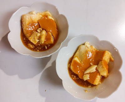 finished flan served in bowls
