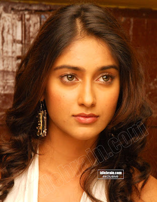 ILEANA HOT Telugu Actress Cute And Lovely Facial Expressions