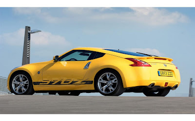 Affordable Sports Car by Nissan 