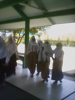 SISWA/SIWI SMPN1 KEDAWUNG MERASA SENANG BELAJAR TATAP MUKA