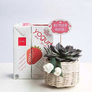 Yogurt Strawberry dari Heavenly Blush