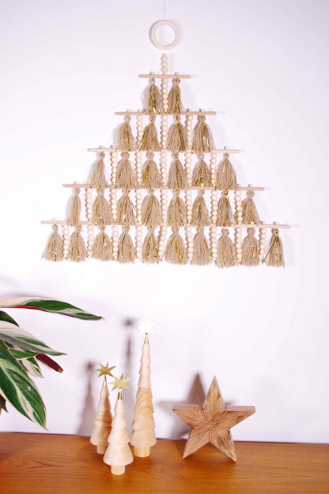 Stylized Christmas Tree Wall Hanging by Idim in Berlin featured at Pieced Pastimes