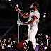 Usher, "el Rey" del R&B, homenajeó a Michael Jackson durante su espectáculo en el Super Bowl