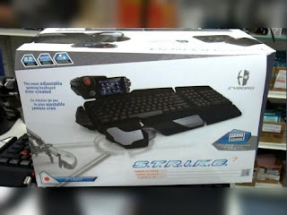Mad Catz S.T.R.I.K.E.7 Gaming Keyboard