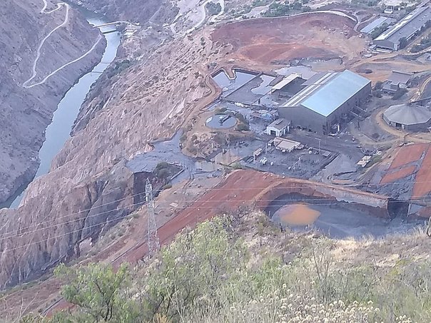 Emergencia ecológica en Huancavelica por derrame de relave minero en río Mantaro 
