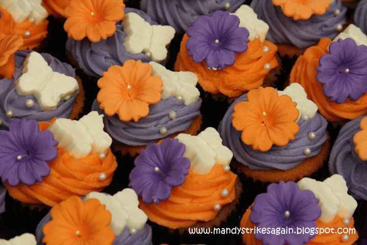 I set up the cakes and cupcakes two hours before their wedding and after 