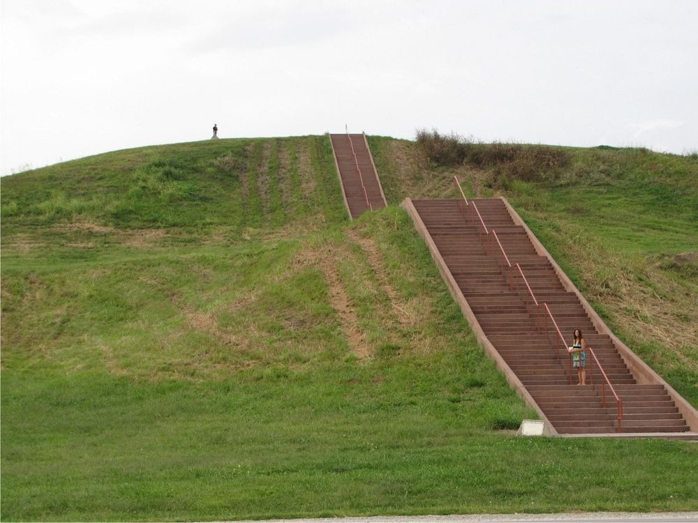 monks-mound-1 monks-mound-1
