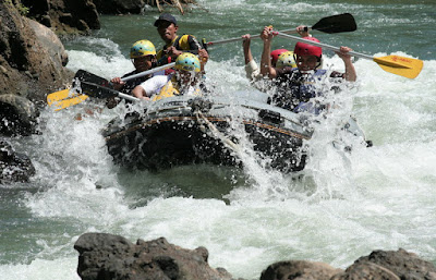 TOUR ADVENTURE RAFTING SUNGAI ELO