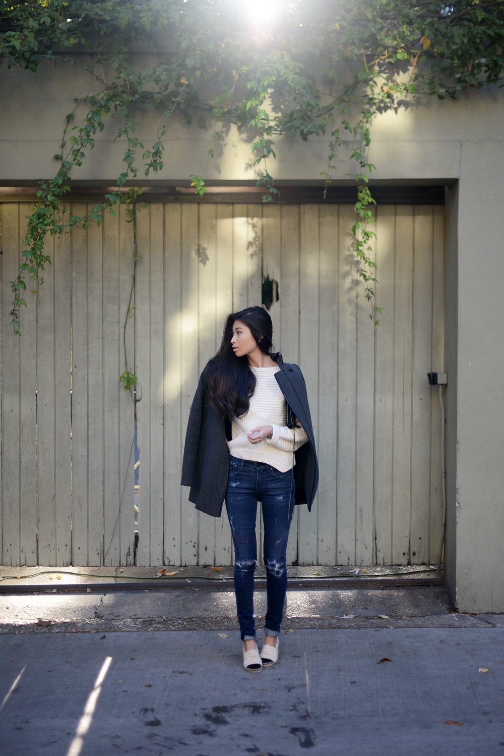 Ribbed Knit Asymmetric Hem Sweater and Citizens of Humanity Skinny Jeans / FOREVERVANNY.com