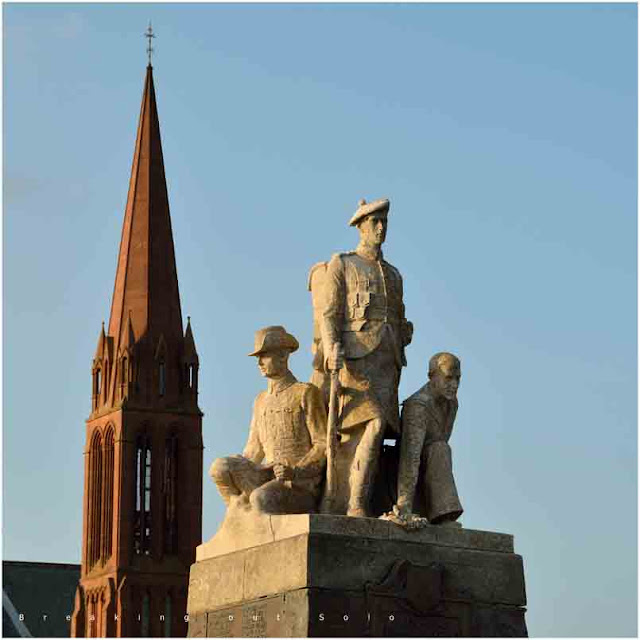 Largs war memorial