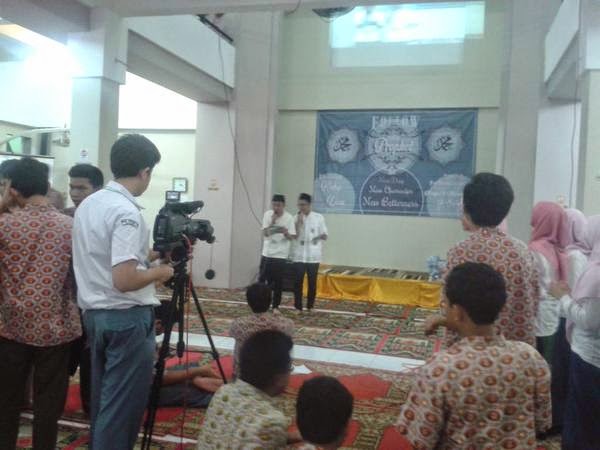 6 Rahasia Cara Menjadi MC yang Baik dan Profesional