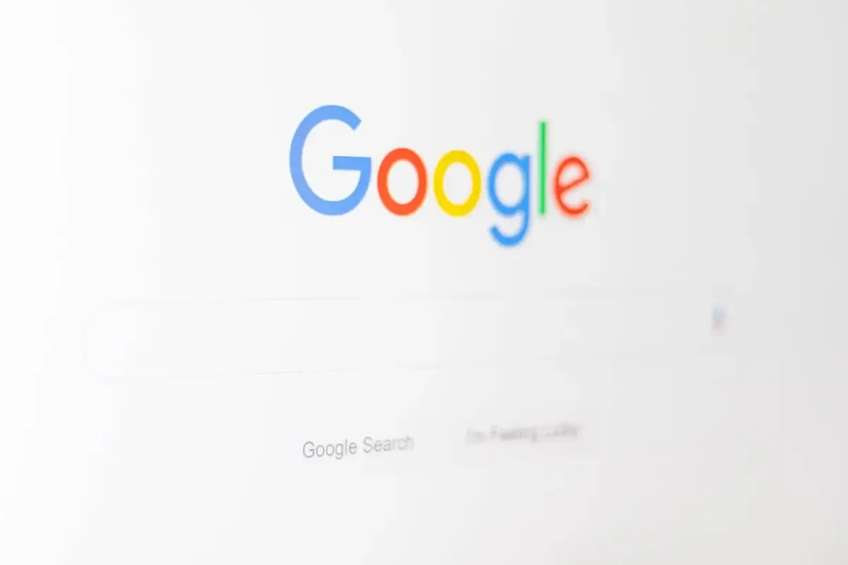 2004 के बाद से, इन पांच शब्दों के लिए Google Searches में 1,300% की वृद्धि हुई है; जानें कि इंटरनेट पर क्या खोजा जा रहा है!