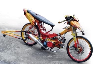 MODIFIKASI Honda Supra x 2000  Trend Gres Racing Look