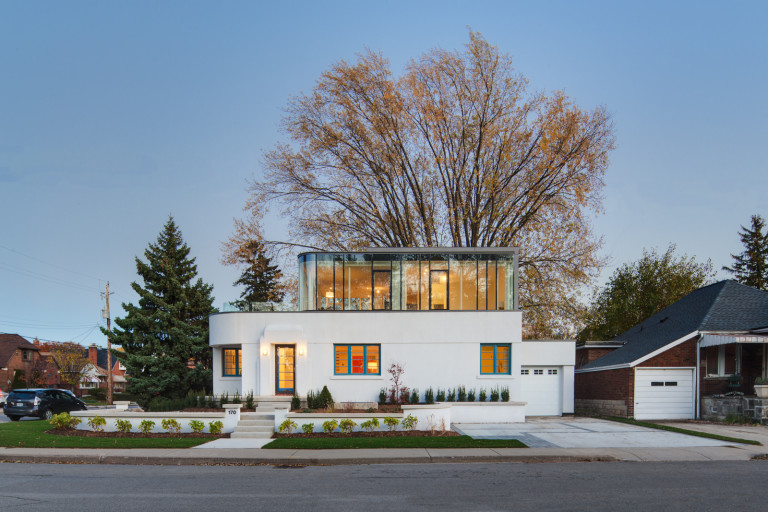 A Restored Heritage Home With Art Moderne Architecture