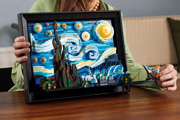LEGO of Vincent Van Gogh's The Starry Night Painting